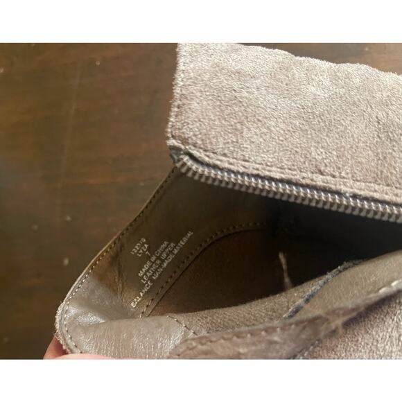 Franco Fontini Lyza Suede Stacked Heel Bootie Size 7 - Picture 6 of 7